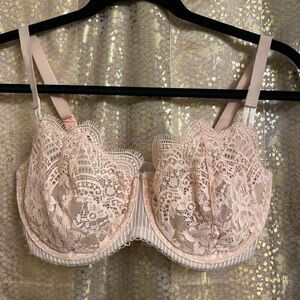 Victorias Secret Dream Angels Push Up Without Padding Pastel Pink Bra, 34DDD